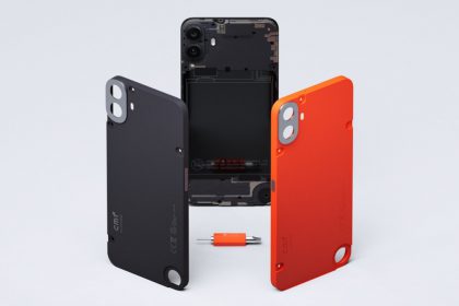 CMF Phone 1 without its backplate, showing its ability to switch it.