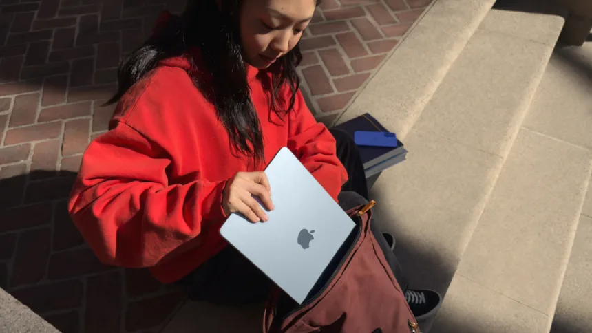 MacBook מוזל \ תמונה: אפל