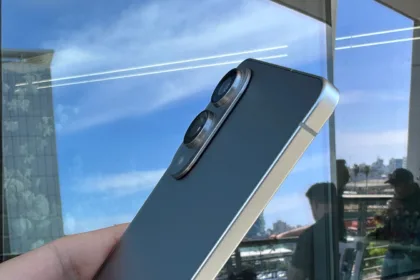 Samsung Galaxy S25 Edge | תמונה: אלדד מטמון, The Verifier
