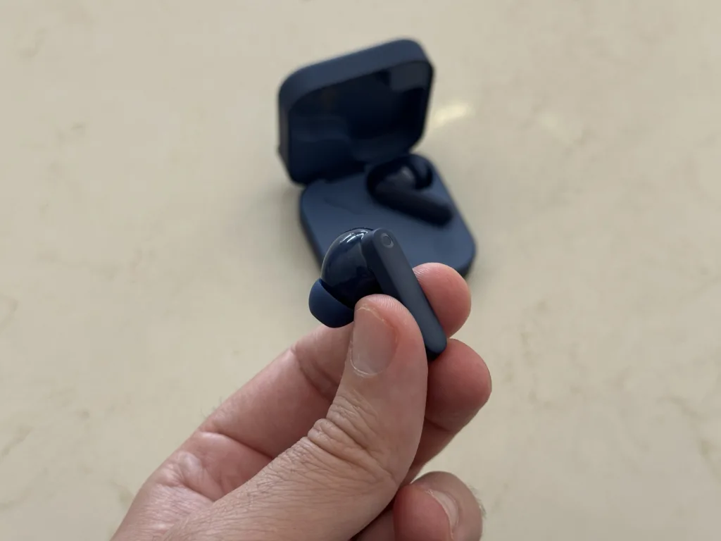 CMF Buds 2 Plus | תמונה: אלדד מטמון, The Verifier