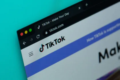 TikTok | תמונה: Solen F - Unsplash