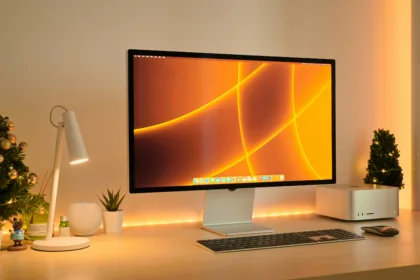 Studio Display | תמונה: Iewek G - Unsplash