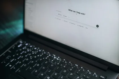 במה אפשר לעזור לך היום? | תמונה: Aerps - Unsplash