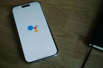 Google Assistant | תמונה: Appshunter - Unsplash