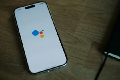 Google Assistant | תמונה: Appshunter - Unsplash