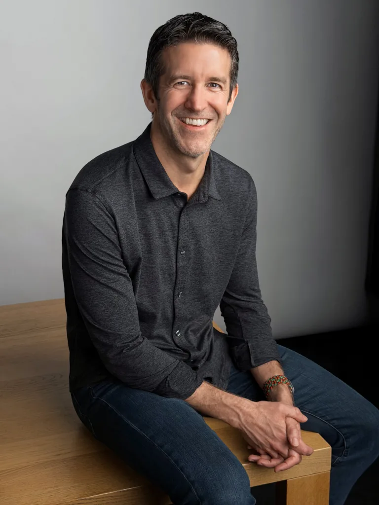 חוזרים להתמקד בחומרה: טים קוק עוזב וג'ון טרנוס יחליף אותו כמנכ