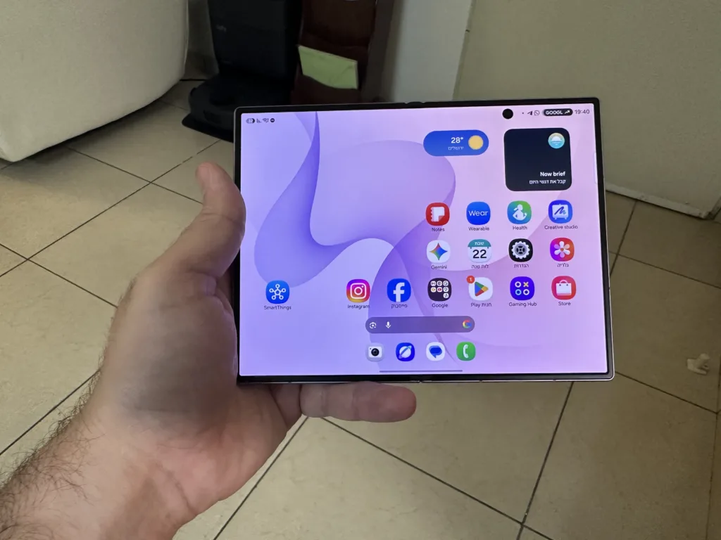 Galaxy Z Fold 8 | תמונה: אלדד מטמון, The Verifier