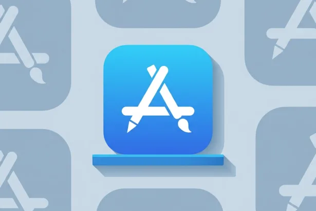 לוגו App Store של אפל על רקע אפור עם לוגואים נוספים.